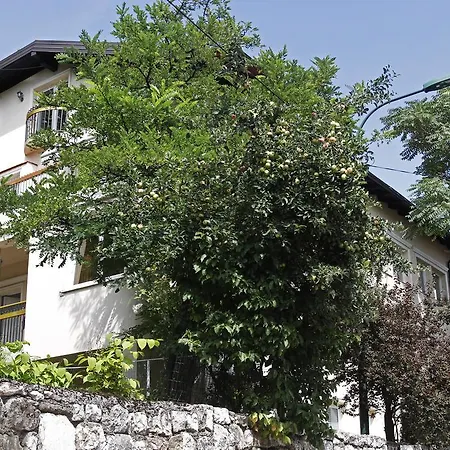 No.5 Apartment *