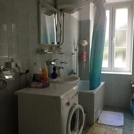 Apartment No.5 *